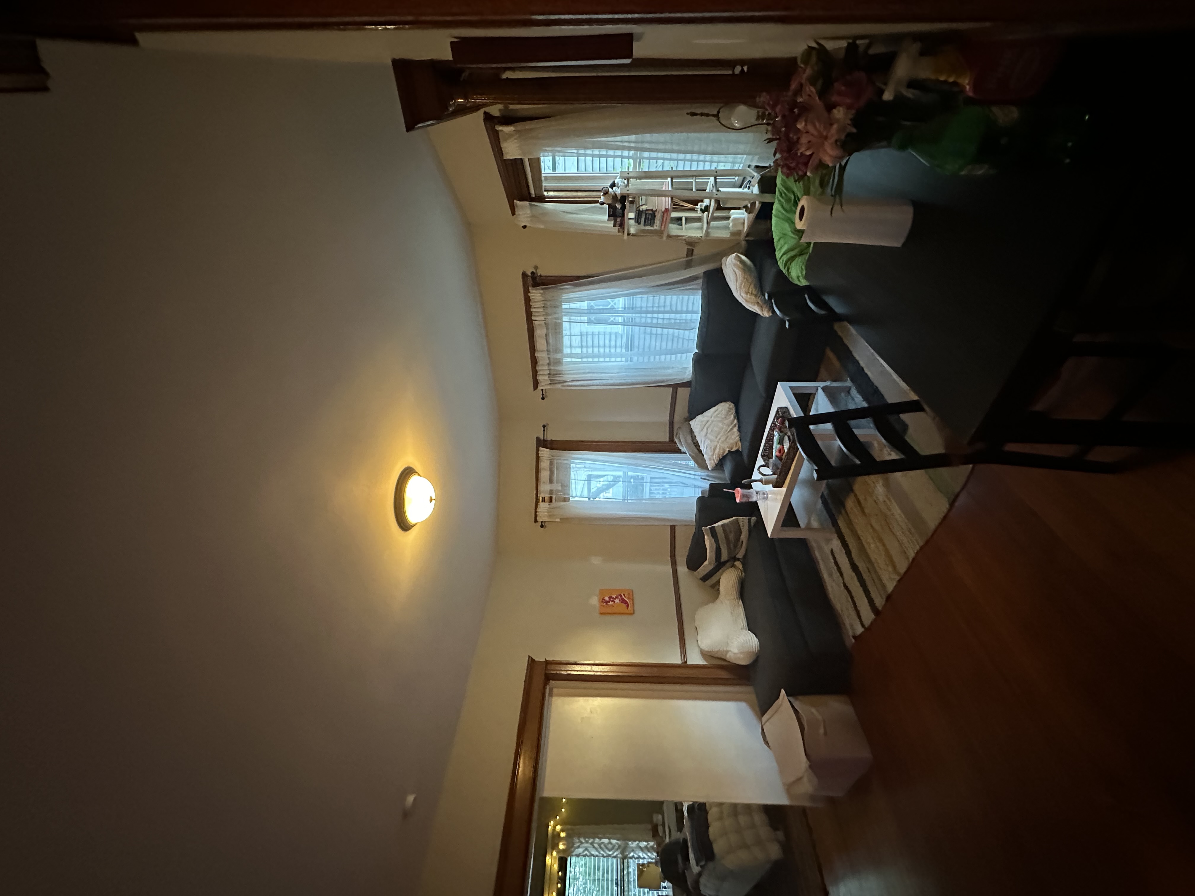 Summer 2024 sublet near Tufts — photo 2