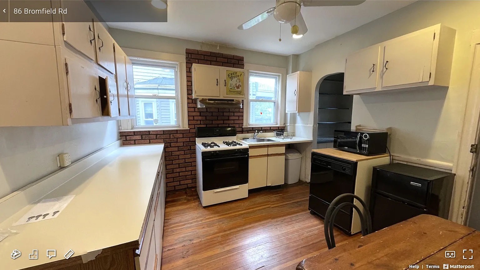 Summer 2024 sublet near Tufts — photo 2