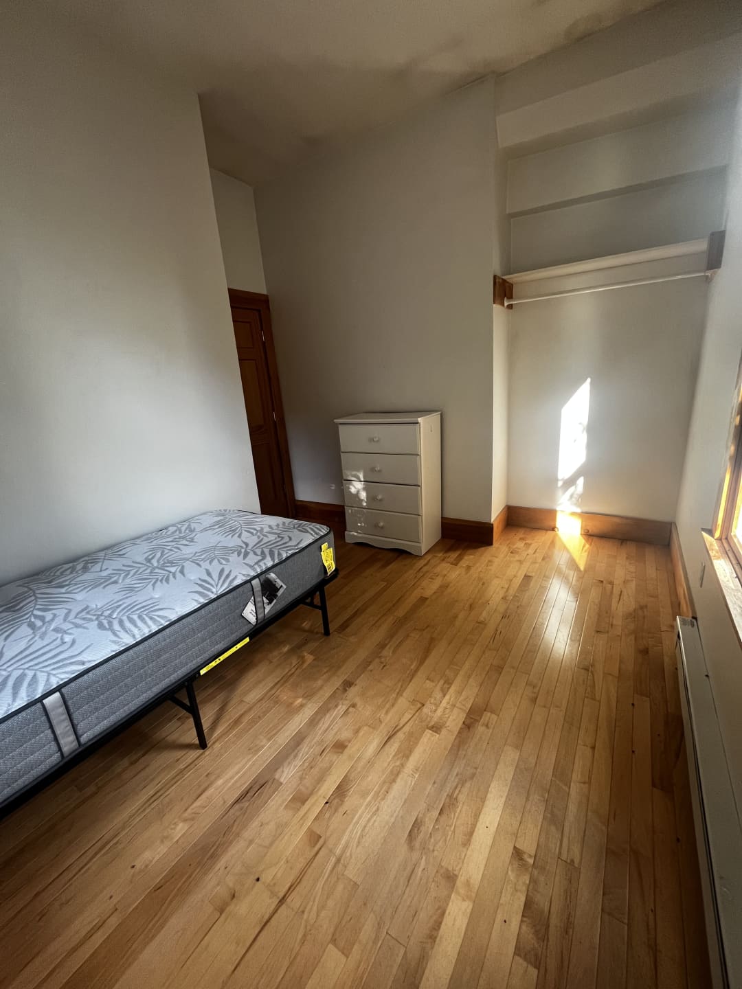 Spring 2025 sublet near Tufts — photo 2