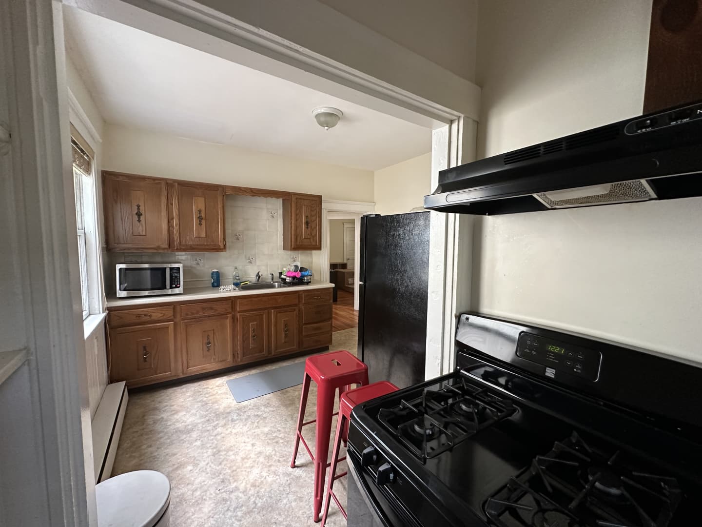 Spring 2025 sublet near Tufts — photo 3