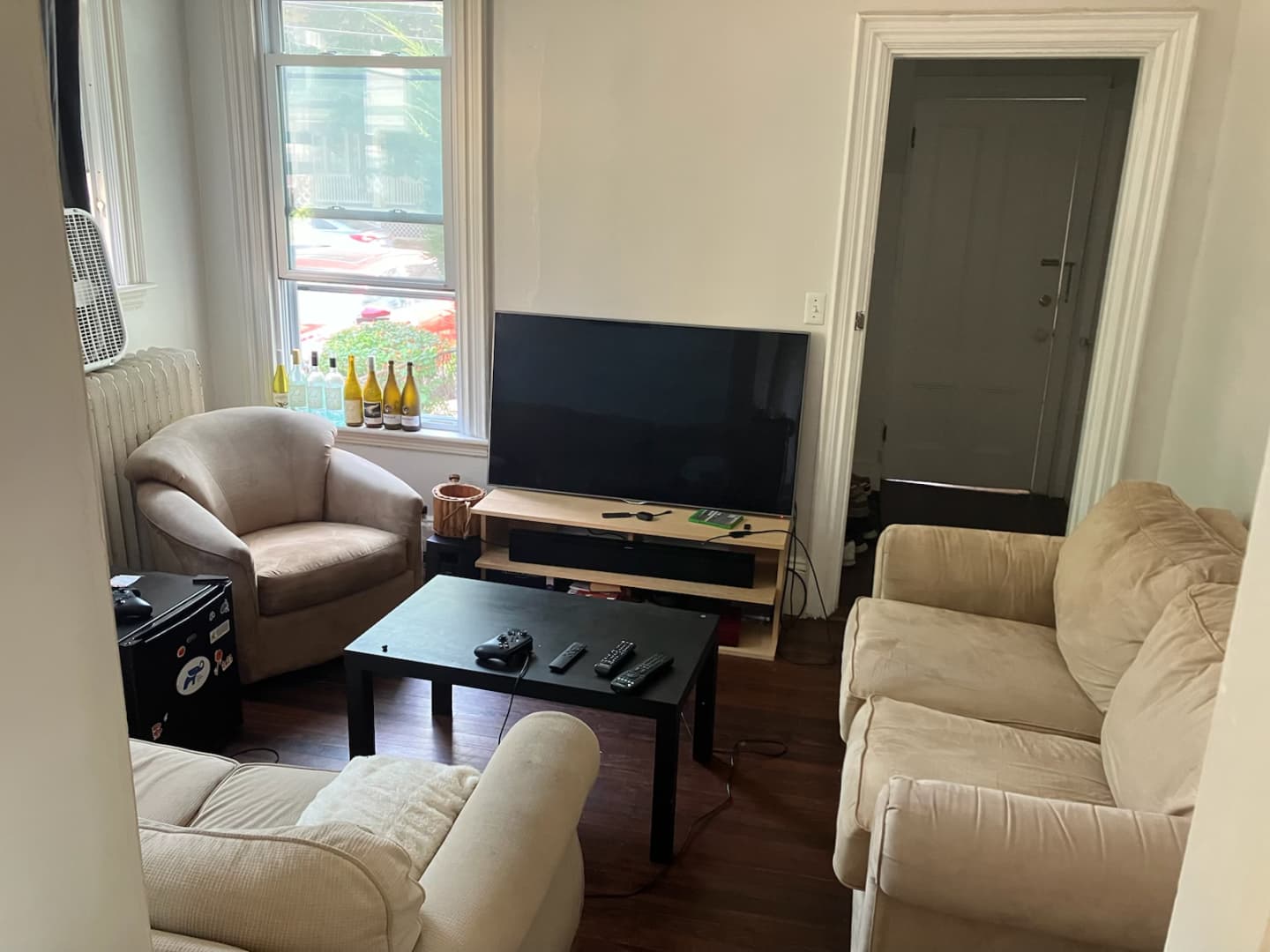 Spring 2025 sublet near Tufts — photo 3