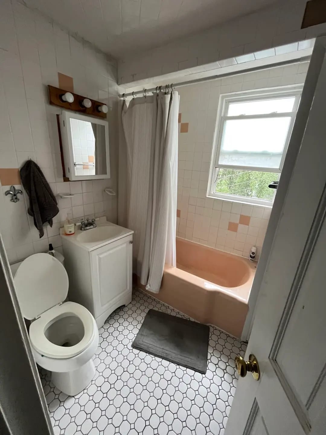 Spring 2025 sublet near Tufts — photo 5