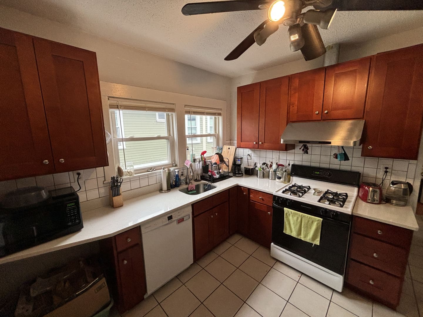 Spring 2025 sublet near Tufts — photo 4