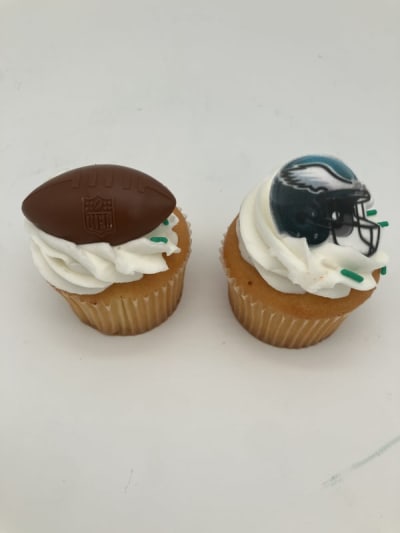 Eagles Cupcakes