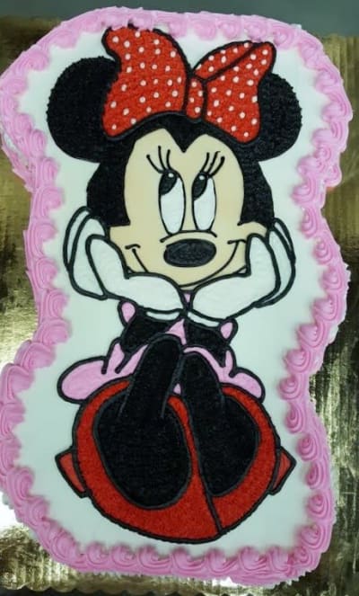 Minnie Mouse Cake