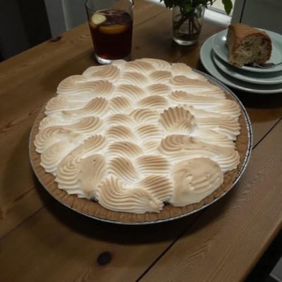 Lemon Meringue Pie 10"