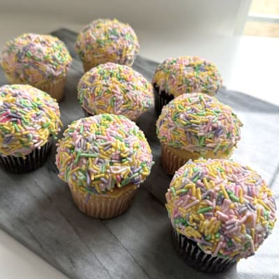 Vanilla and Chocolate Cupcakes