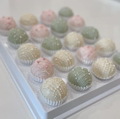 Cinnamon Bun Truffles