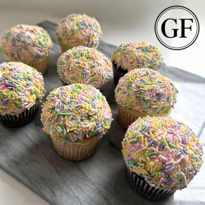 GF Vanilla and Chocolate Cupcakes 
