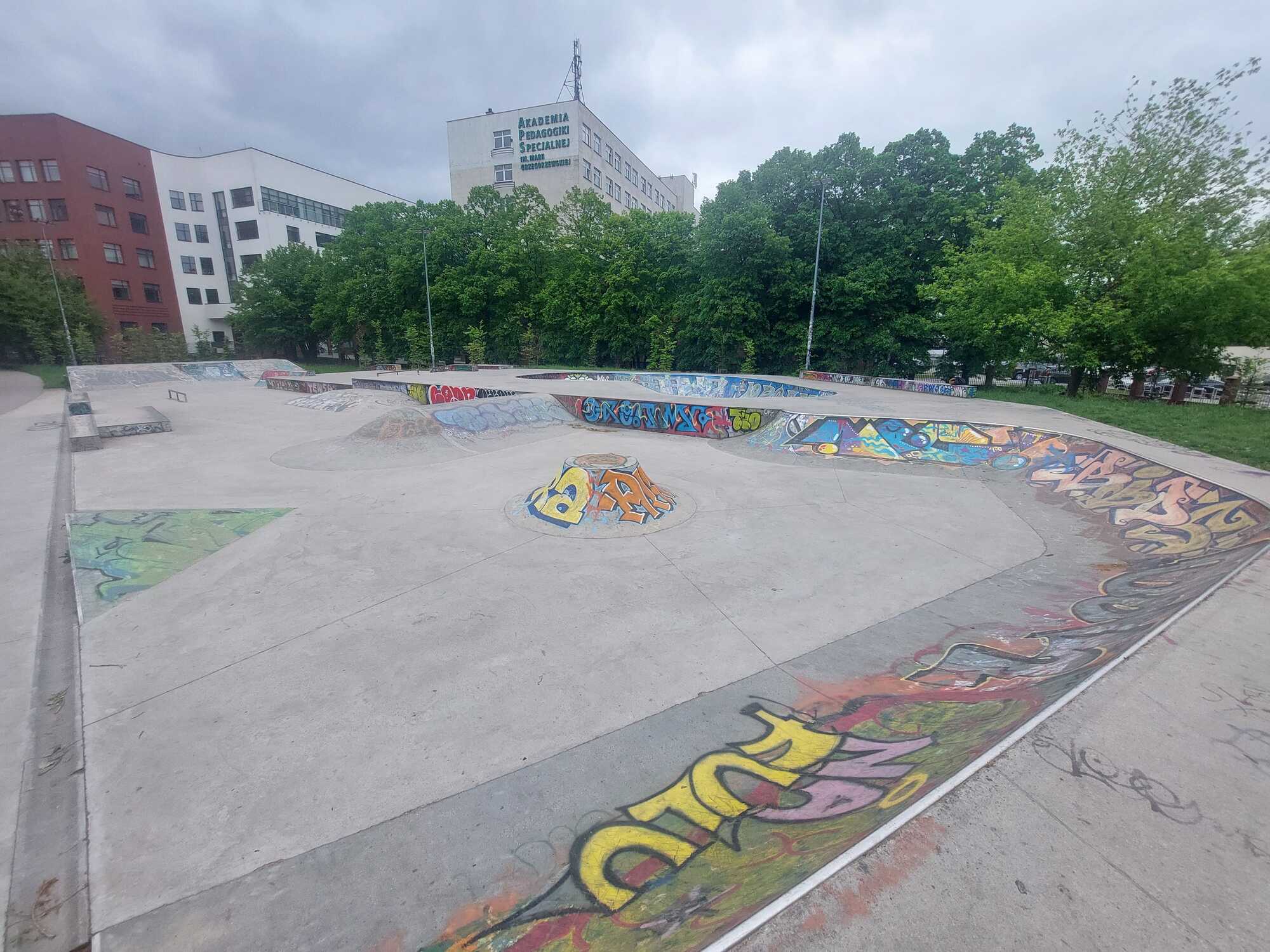 Warsaw - Park Pięciu Sióstr - Image 12 of 13