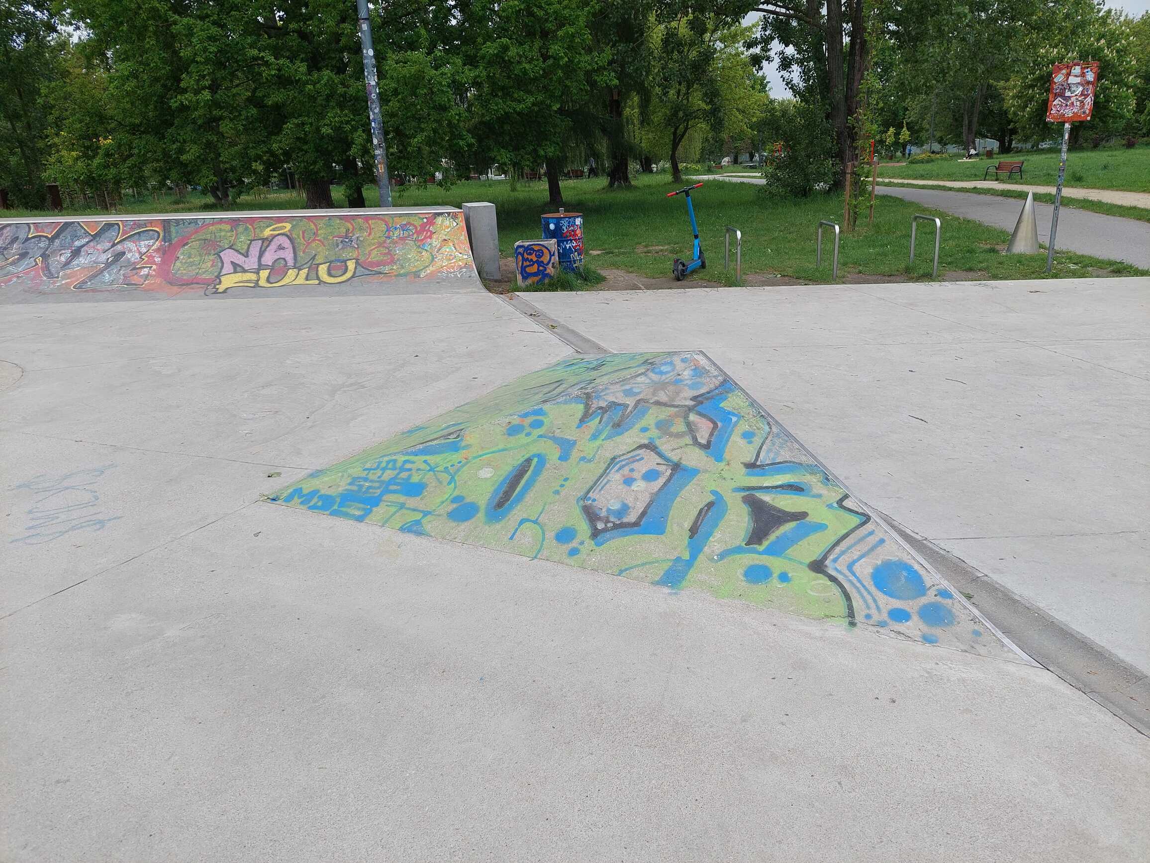 Warsaw - Park Pięciu Sióstr - Image 9 of 13