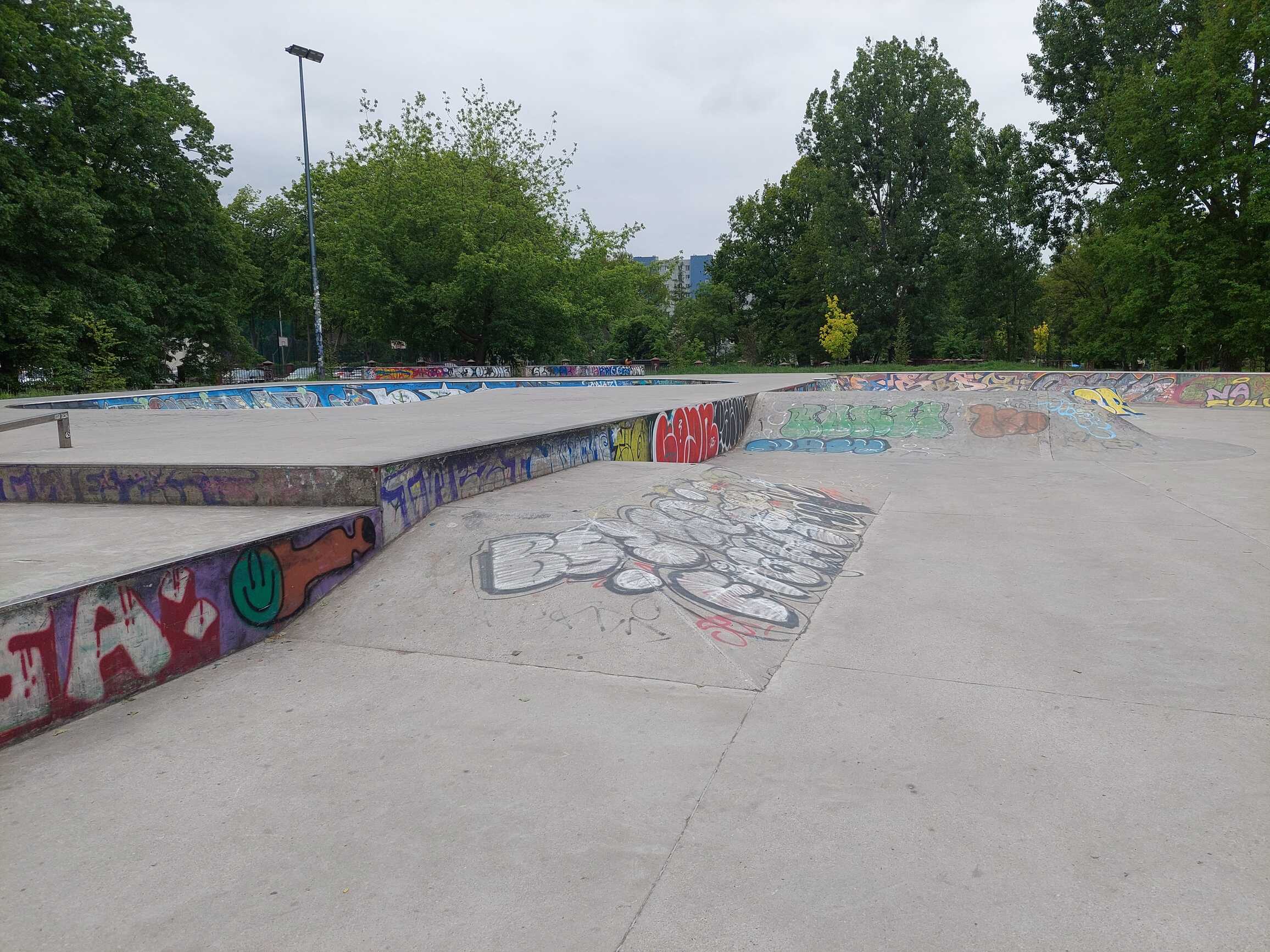 Warsaw - Park Pięciu Sióstr - Image 7 of 13