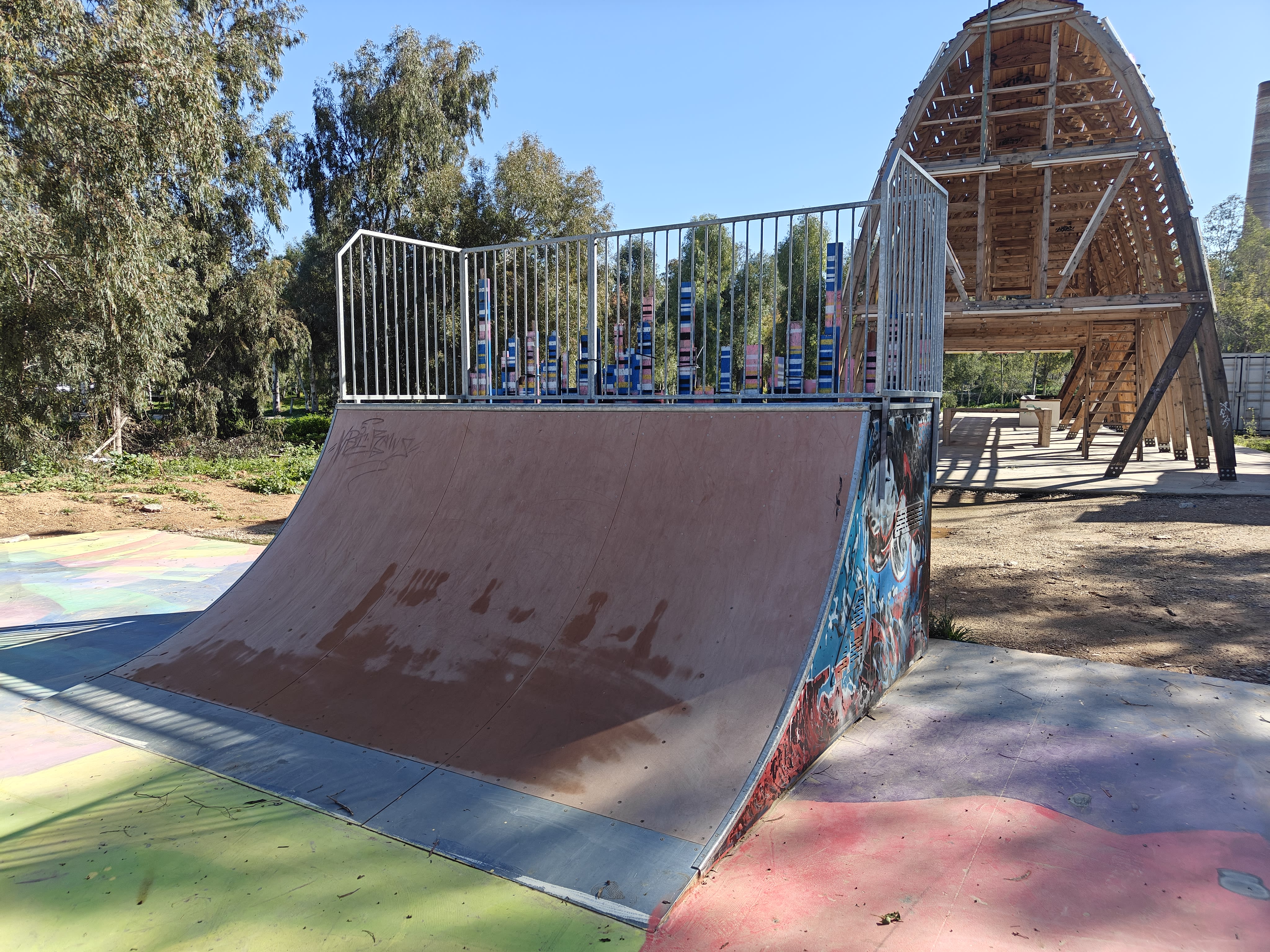Elefsina - Image 4 of 7