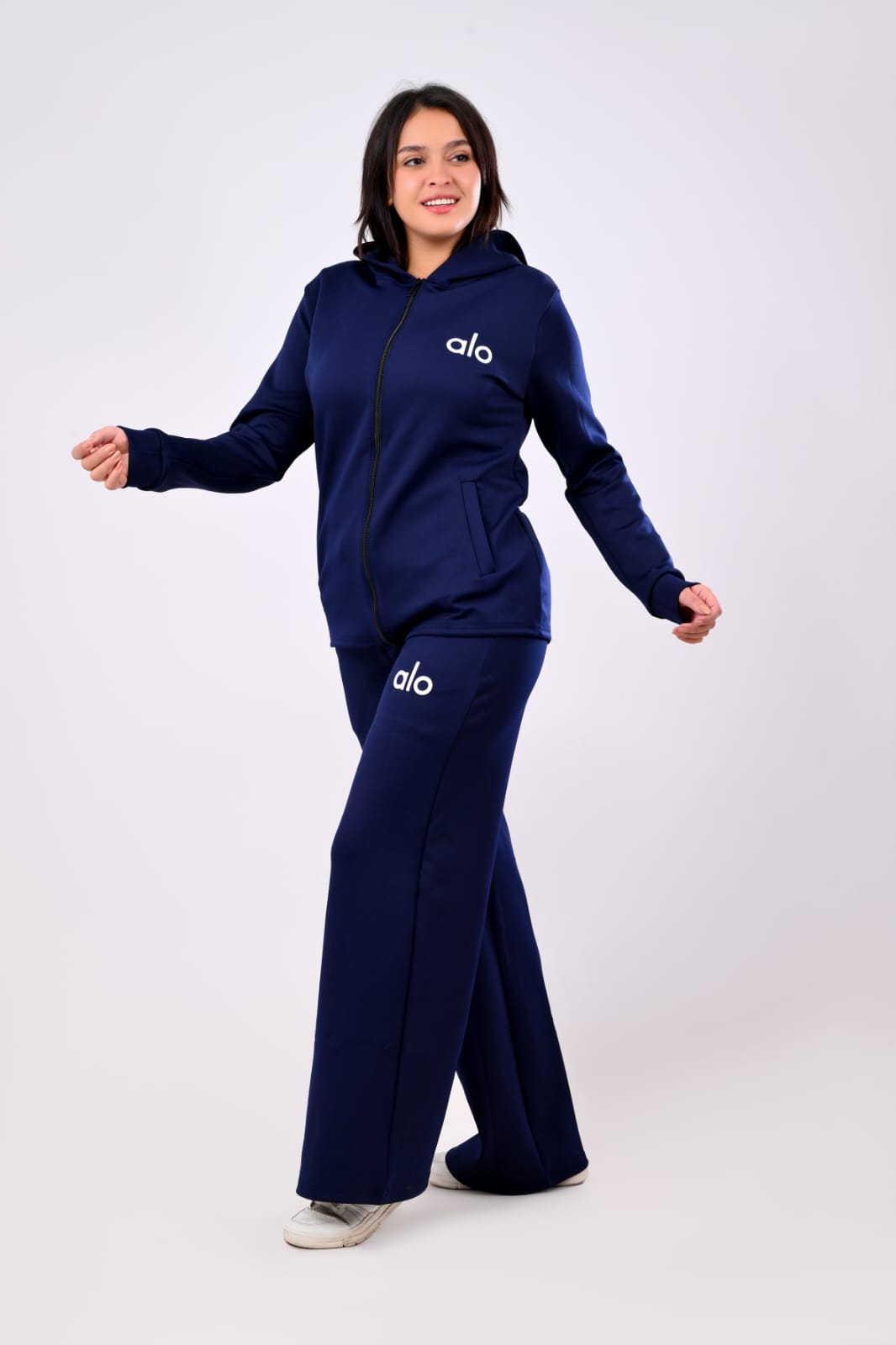 ALO diving wide leg suite 
