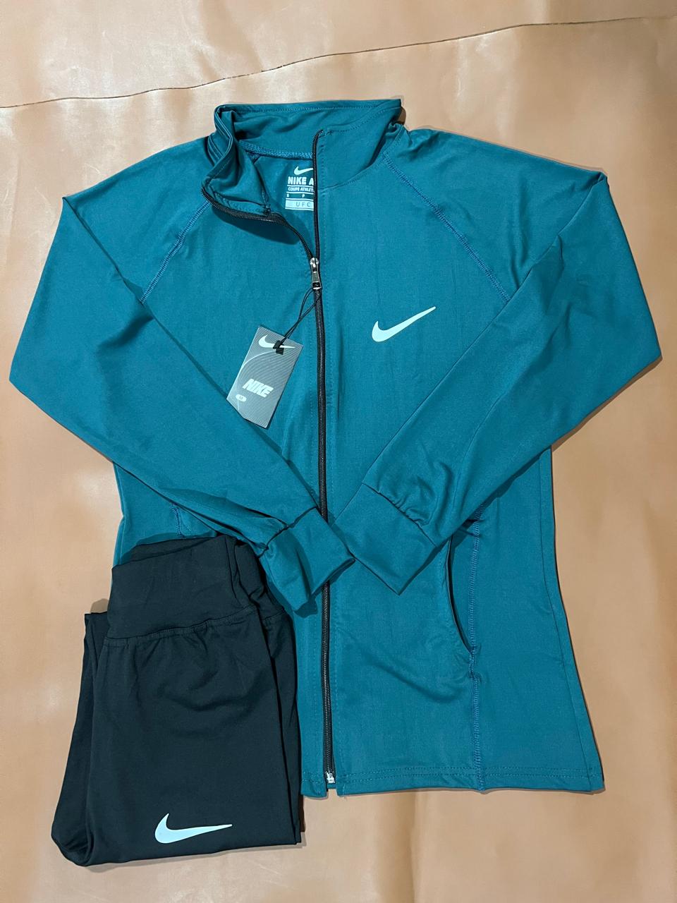 Complete zipper dry fit lycra set
