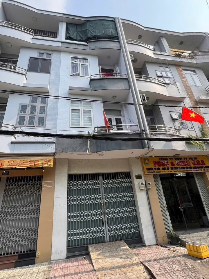 Bán mặt tiền Bông Sao Quận 8 | Đối diện công viên | Nhà 5PN mới đẹp