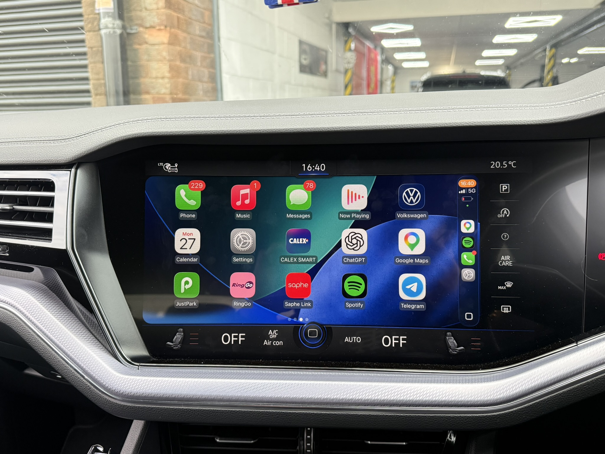 VW Touareg CR7 Full Screen Carplay / Andriod Auto Activation