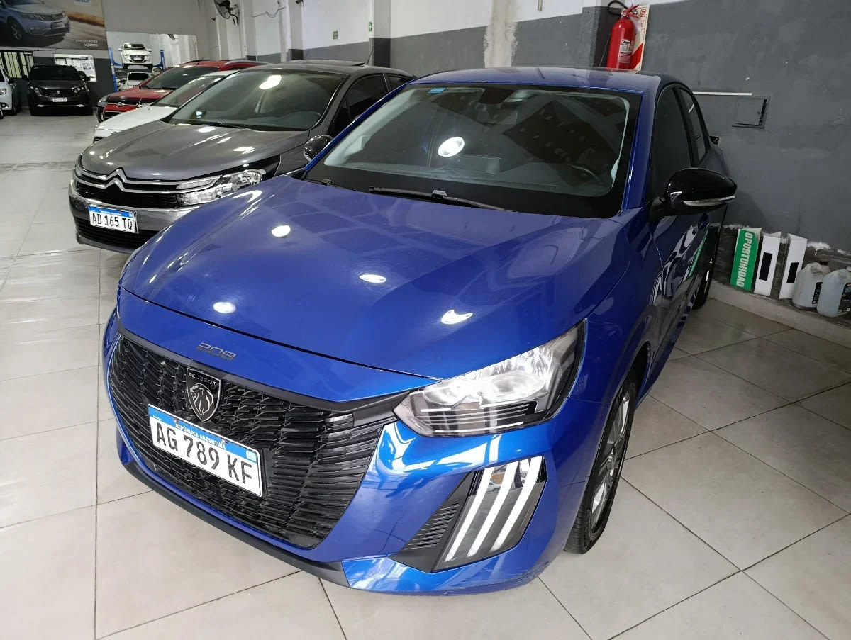 Peugeot 208 - 2024