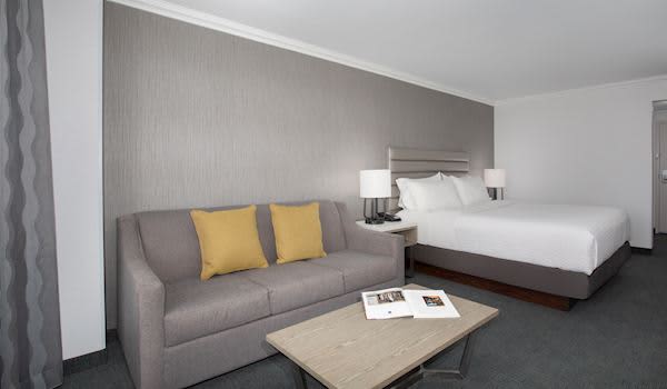 Crowne Plaza Costa Mesa OC King Executive Crowne Plaza Costa Mesa OC King Executive