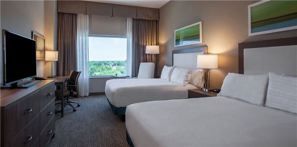 Cleveland Hotel Accommodations Holiday Inn Cleveland Clinic