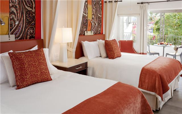 A Collection Of Palm Springs Ca Hotel Specials Triada