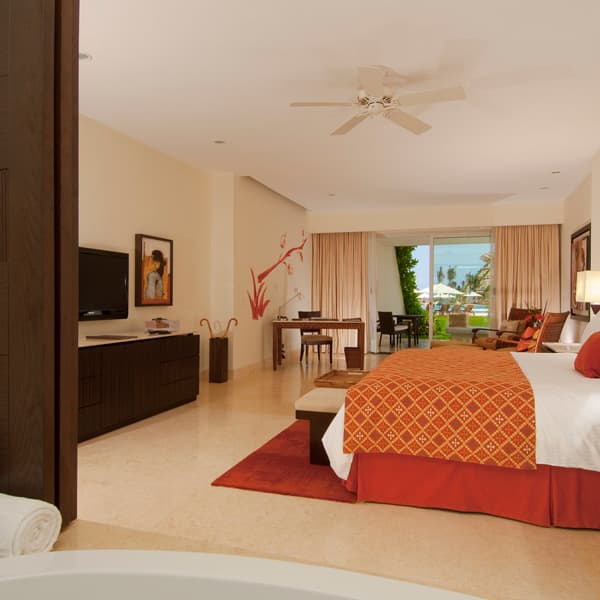 Suite Amenities Suite Amenities