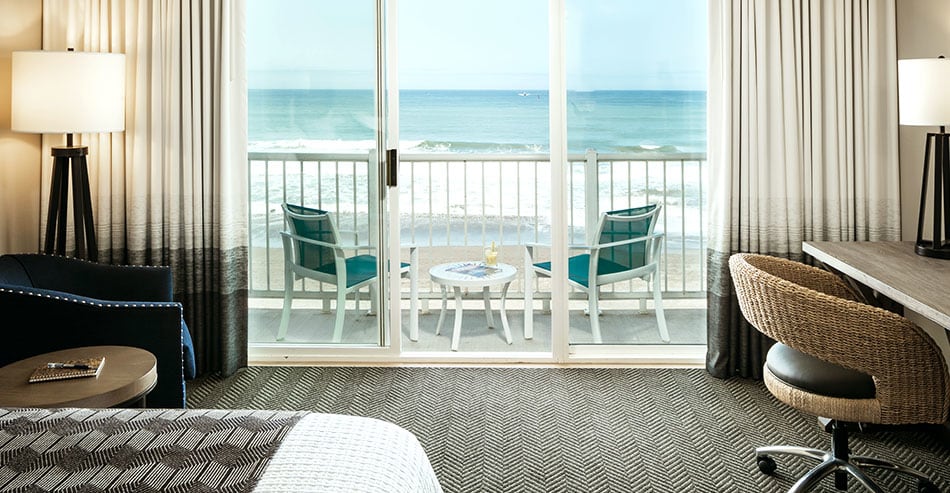 Beachfront Hotel in Brookings - Beachfront Inn