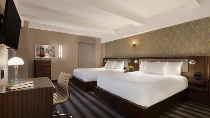Hotel Edison Newyork Signature Two Queens with Terrace