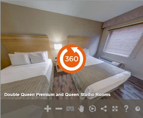 2 Queens Studio of LivINN Hotel Cincinnati / Sharonville Convention Center
