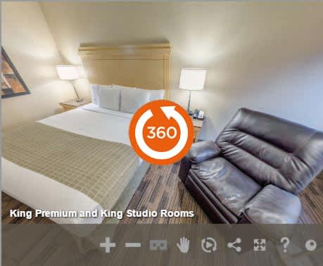 King Premium Accessible in LivINN Hotel Cincinnati / Sharonville Convention Center