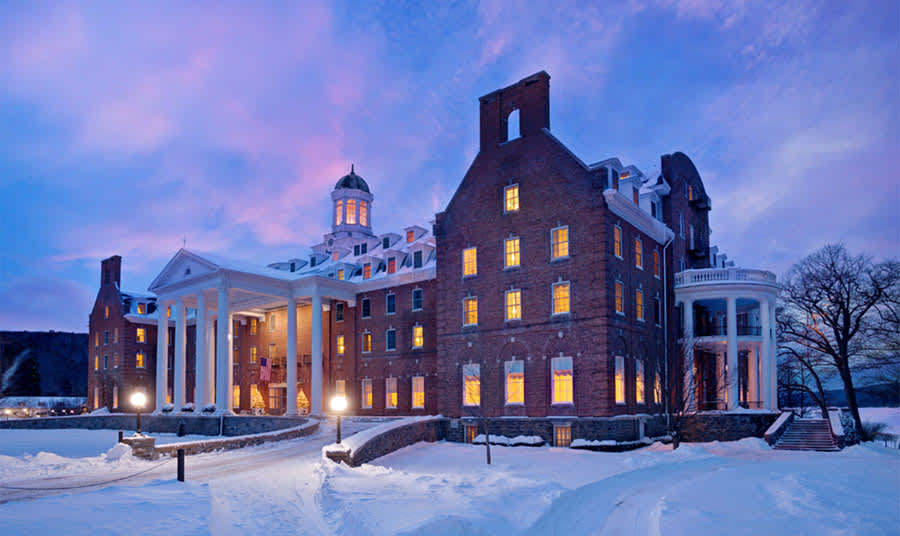 Six Ways to Capture the Magic of the Holidays for Your Employees