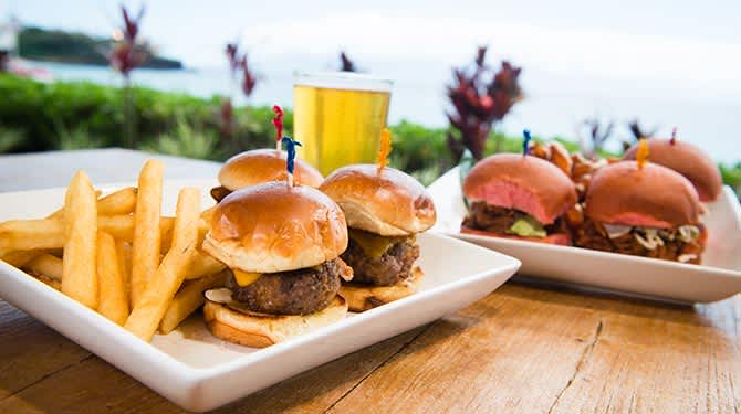 Royal Ocean Terrace Restaurant & Lounge at Resort Maui Royal Ocean Terrace Restaurant & Lounge at Resort Maui