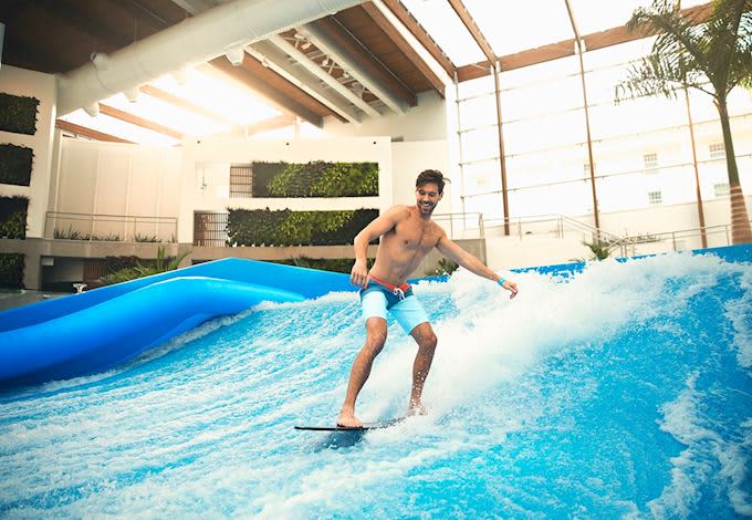 Flowrider at SoundWaves at Gaylord Opryland, Nashville Flowrider at SoundWaves at Gaylord Opryland, Nashville