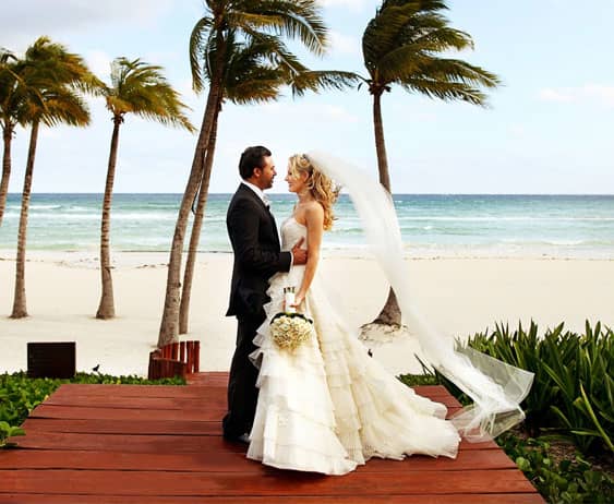 VR Just the Two of Us Weddings