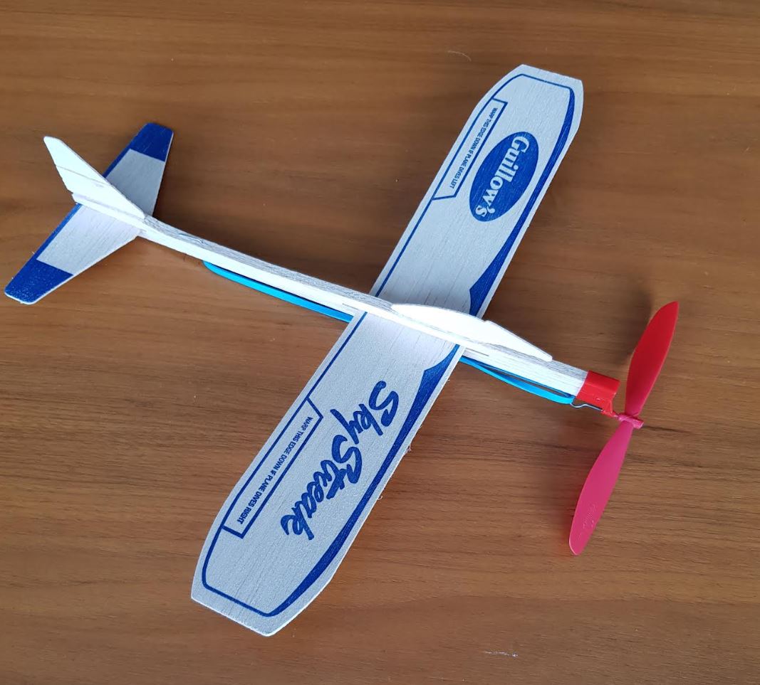 Good model Classic balsa wood bungee flyer