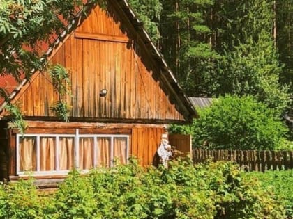 Самая вредная ягода: а мы едим ее как деликатес, еще и детей есть заставляем