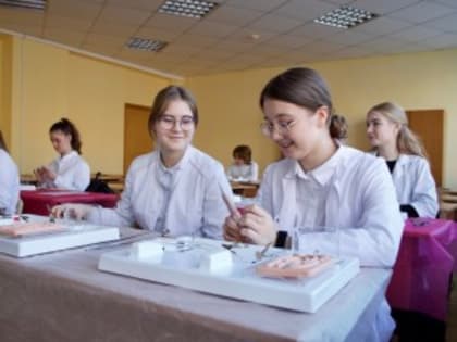 Более 600 школьников стали участниками уникальной образовательной программы СамГМУ в 2022 году