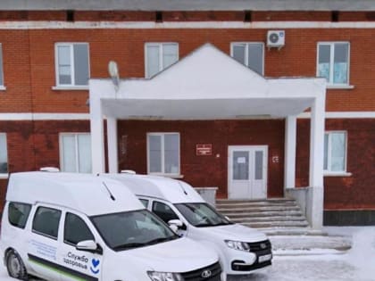 Оперативно и с комфортом: медработники оценили обновленный автопарк больницы Елховского района