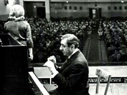 Пусть всегда будет солнце! В этот день родился Аркадий Островский, что говорил легендарный маэстро о родной Сызрани