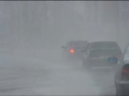 У ГИБДД сегодня особый настрой: жителей региона просят не выезжать на дороги