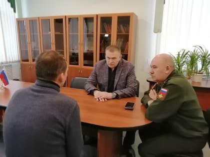 Осколок застрял у сердца: мэр Сызрани перевел деньги раненому участнику СВО