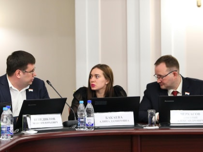 Обсудили муниципальные программы и социальные объекты