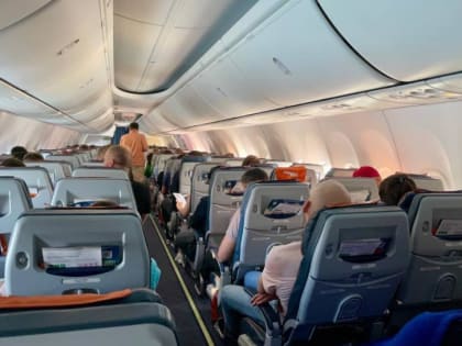 "Отличный пиар для авиакомпаний": самарский пилот - о родах в небе