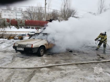 В Самарской области сгорел автомобиль