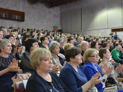 Два крыла медсестры