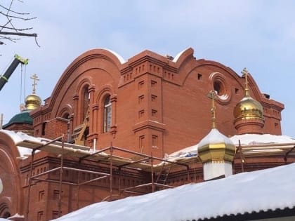 В храме появились купола