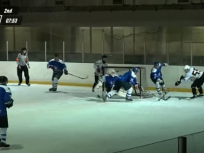 Сызранский «Нефтяник» под занавес сезона наверстывает упущенное