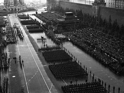 24 июня. Легендарный парад в честь окончания Великой Отечественной войны