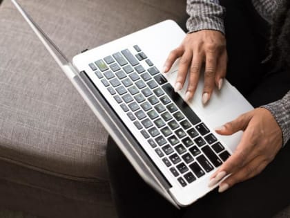 Роскомнадзор: сервисы Apple были недоступны из-за сбоя в зарубежной сети