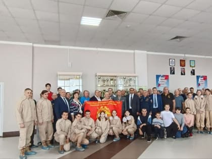 Открытие обновленной Доски почета, посвященной спортивным достижениям личного состава 851-го учебного вертолетного полка